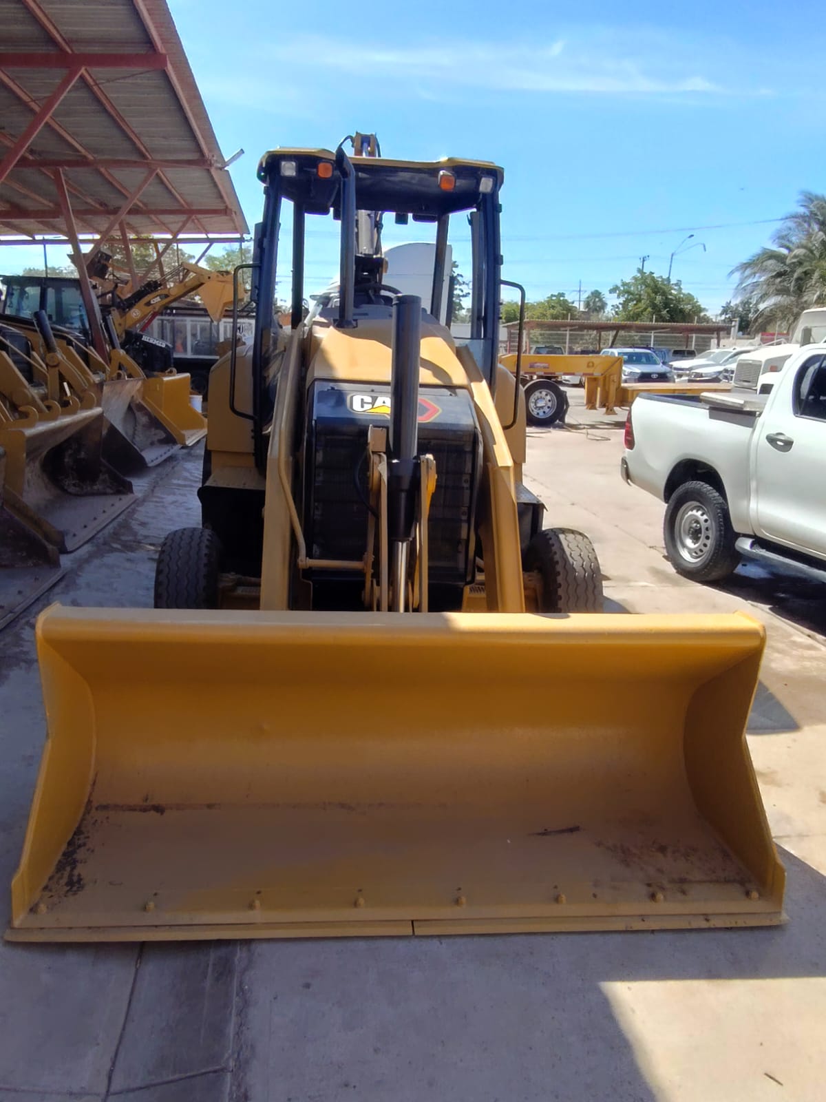 Retroexcavadora CAT 416 #2 · exterior