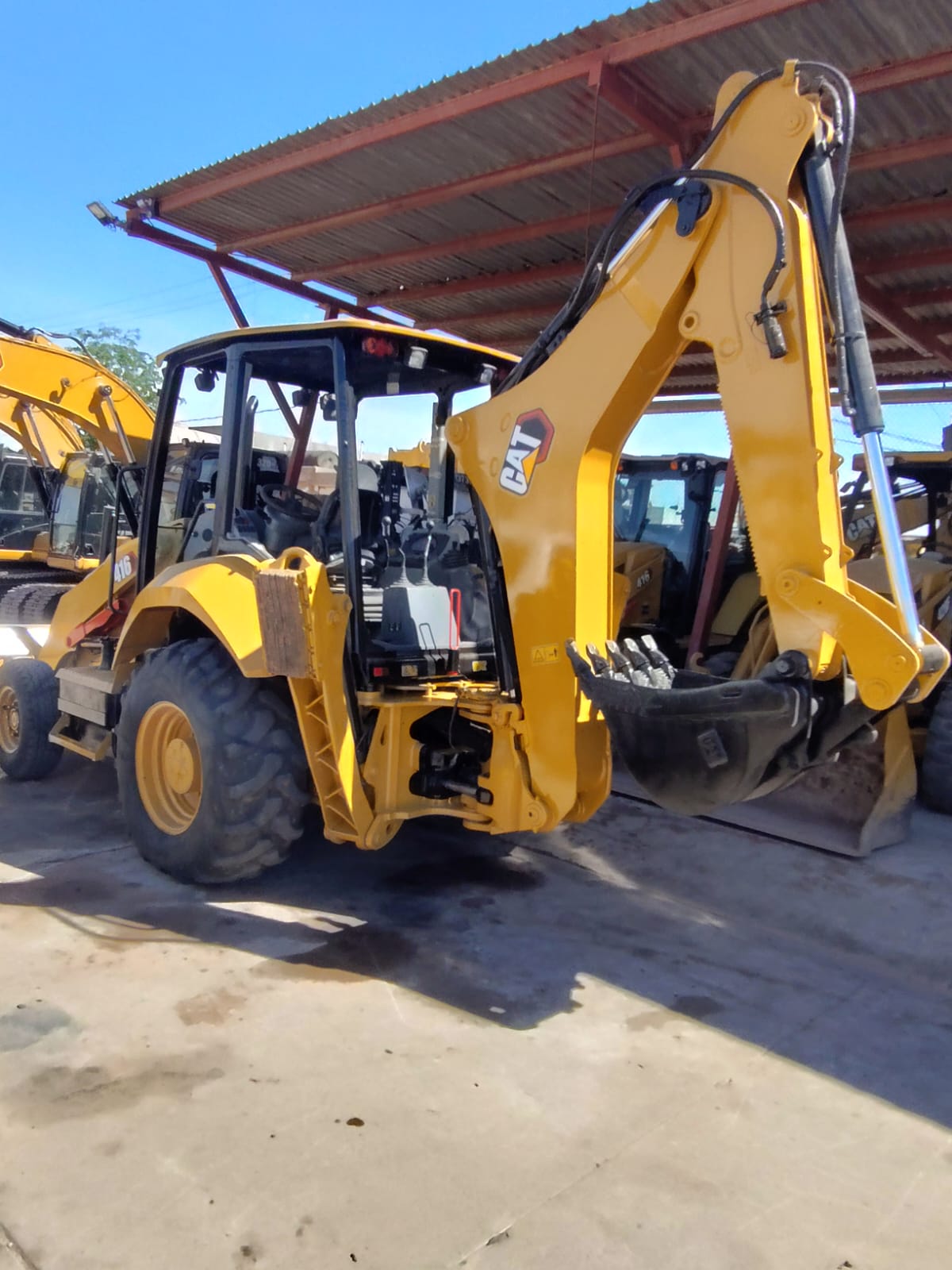 Retroexcavadora CAT 416 #2 · exterior