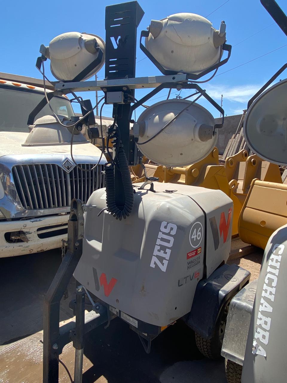 Torre de Luz Allmand LTV6L · exterior
