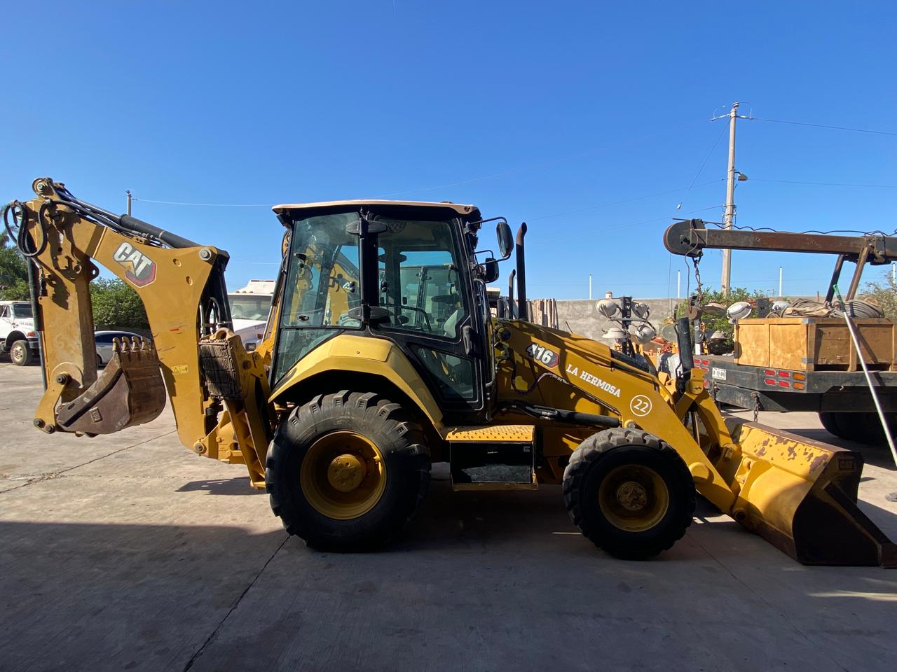 Retroexcavadora CAT 416 #1
