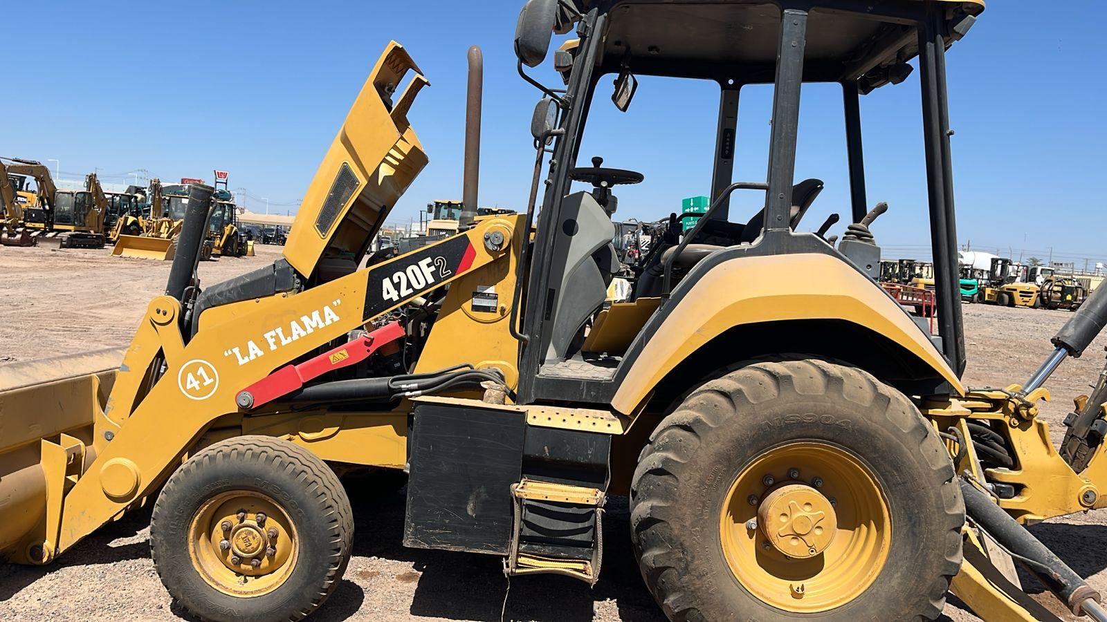 Retroexcavadora CAT 420F