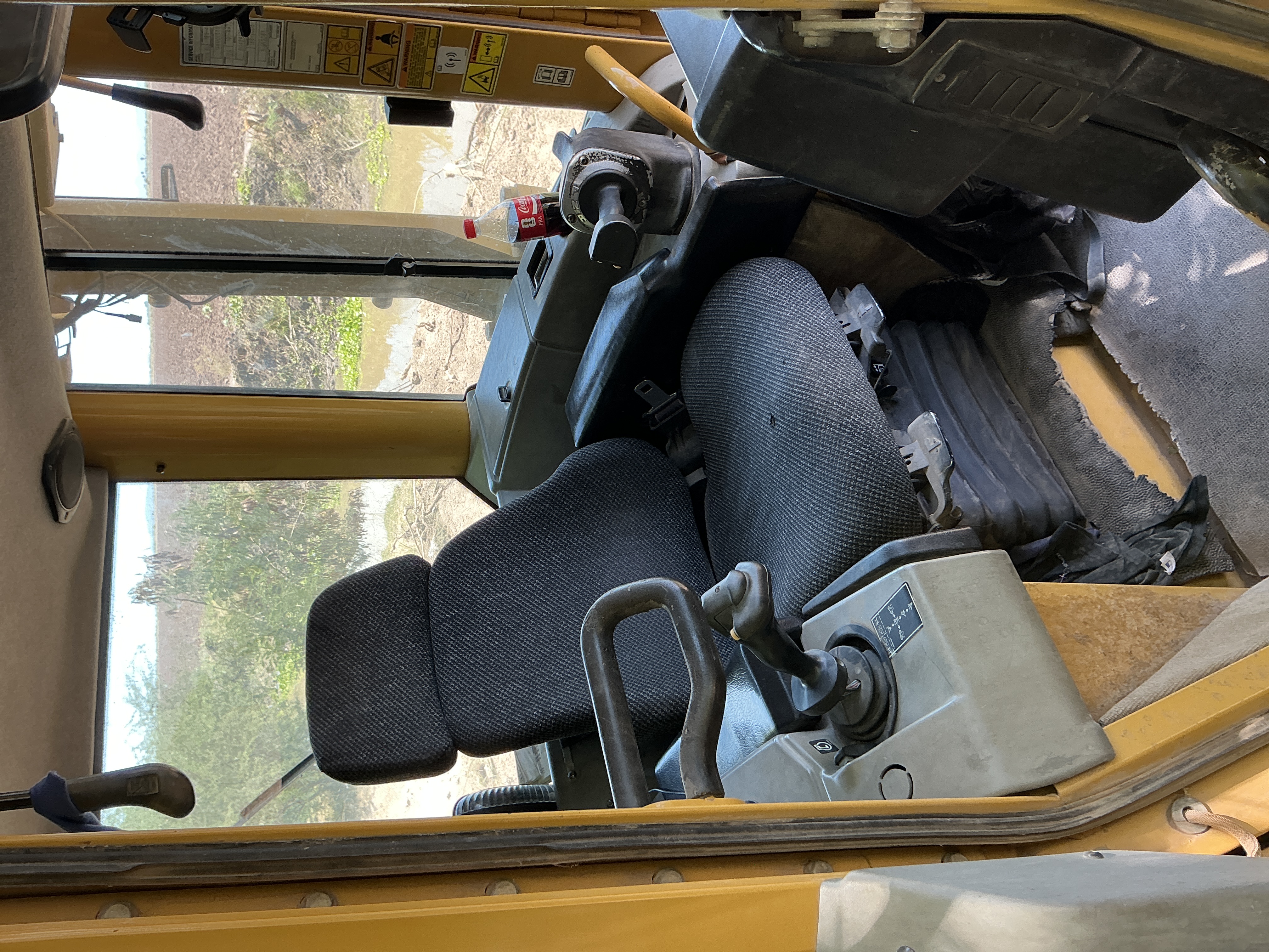 Tractor CAT D6N XL · cabina