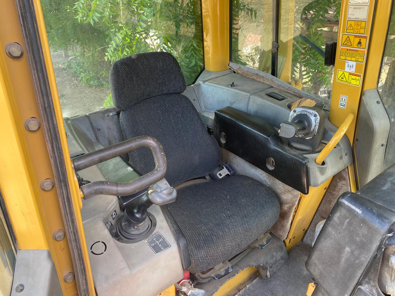 Tractor CAT D6N XL · cabina
