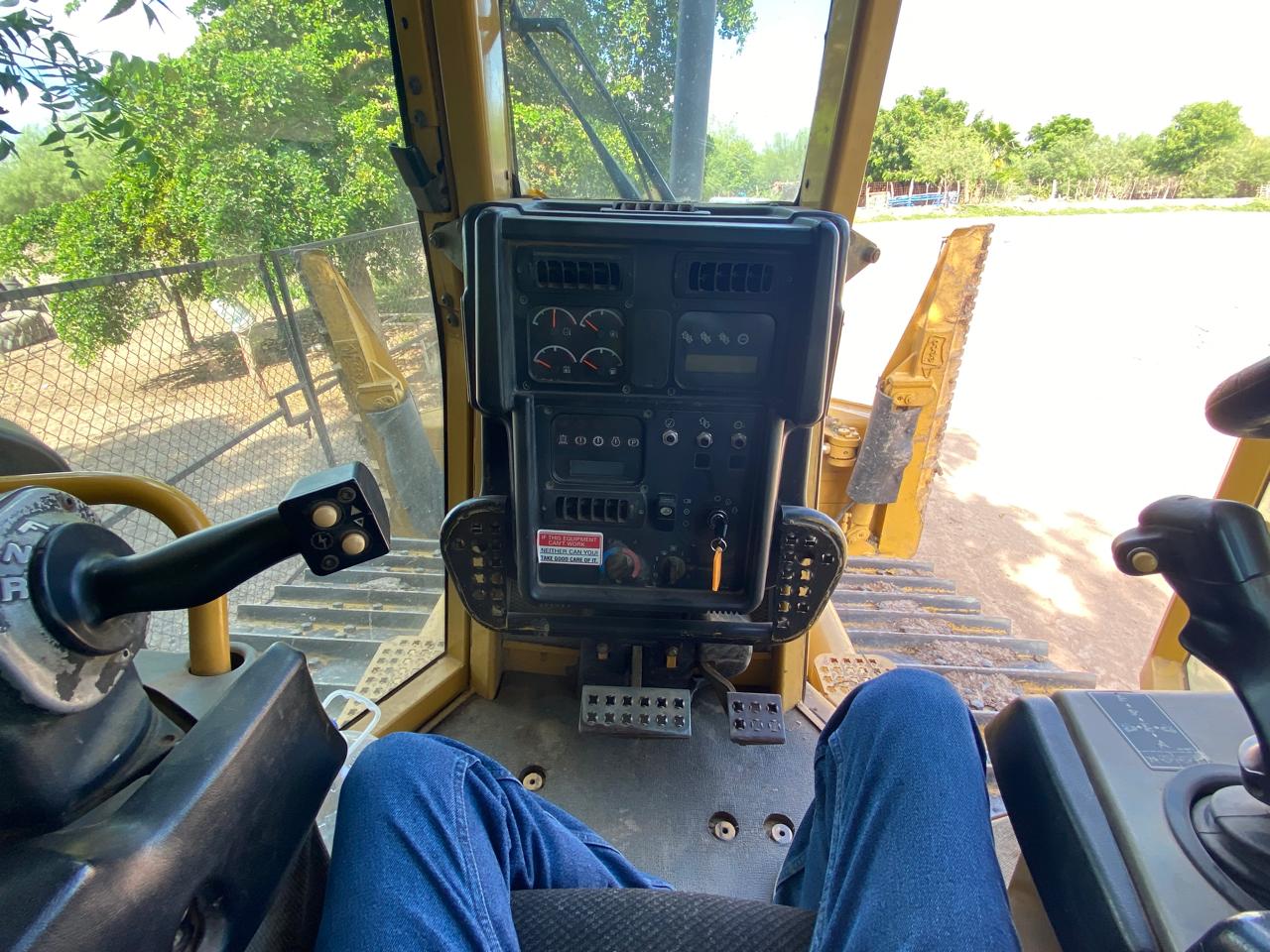 Tractor CAT D6N XL · cabina